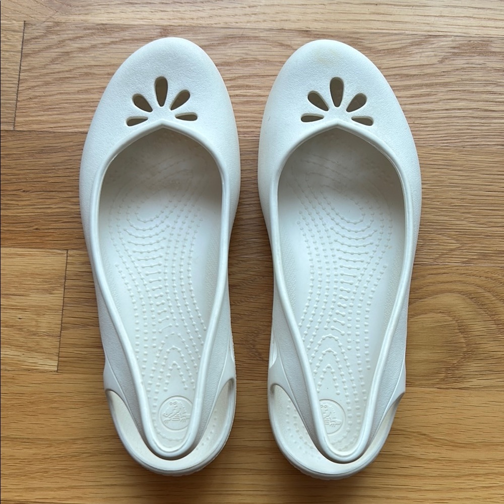 CROCS White Ballet floral cutout flats